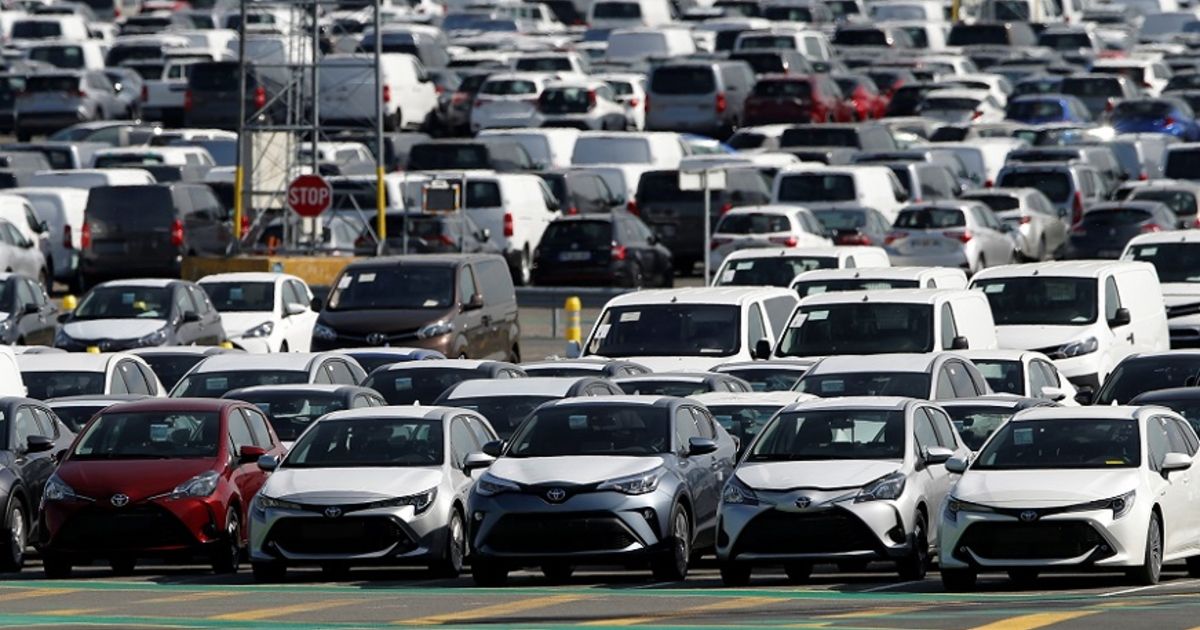 Toyota passes VW to world's top car seller in 2020 Automotive News